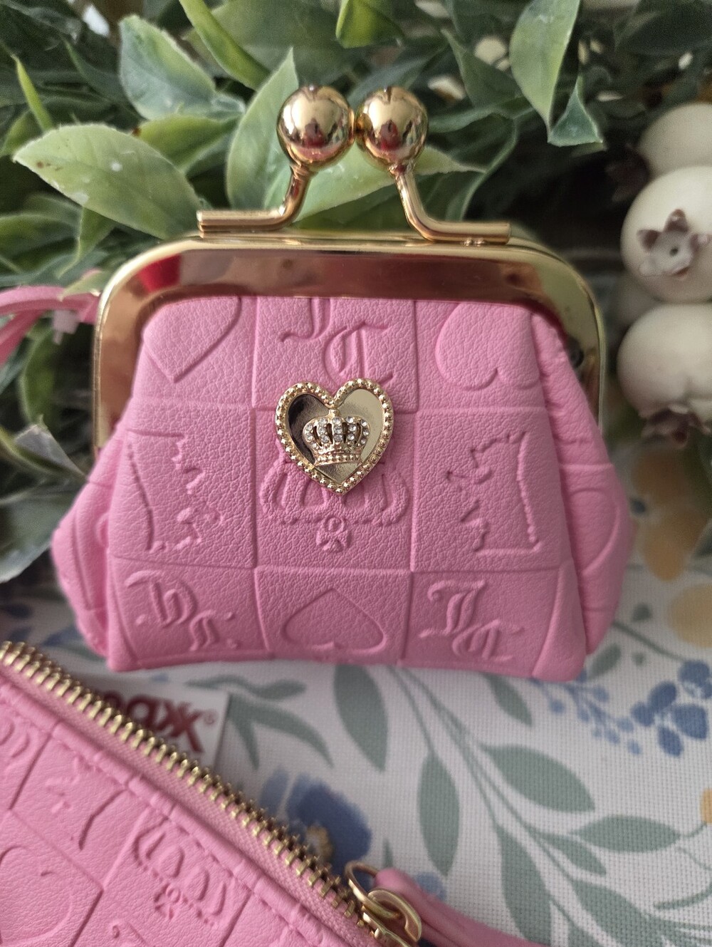 Juicy Couture Pink Embossed Coin Purse and Zip Card Wallet Set With Bag Charm - Picture 3 of 6